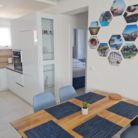 Kaštela Holiday Apartment Marijana מראה חיצוני תמונה