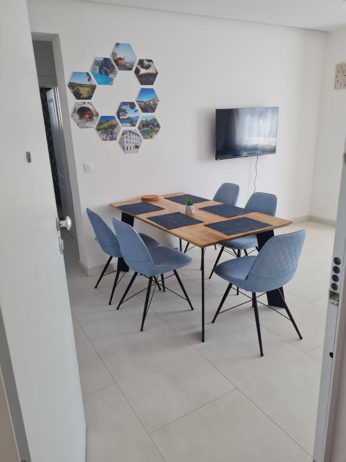 Kaštela Holiday Apartment Marijana מראה חיצוני תמונה